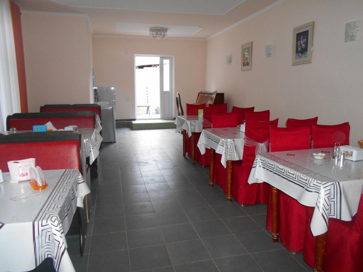 Boomerang Guest House شولبون آتا المظهر الخارجي الصورة